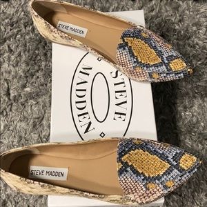 Steve Madden multi color snake print flats